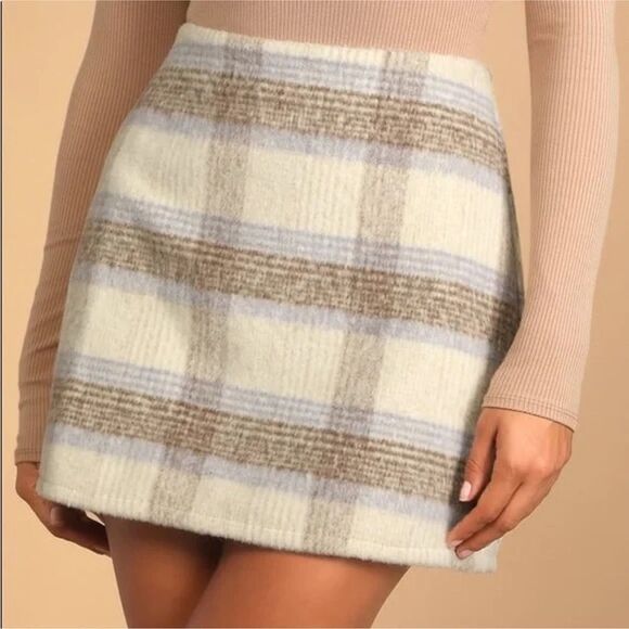 Lulus Dresses & Skirts - Lulus Cozy Chicness Ivory Plaid Brushed Wool Mini Skirt, Size S, NWOT